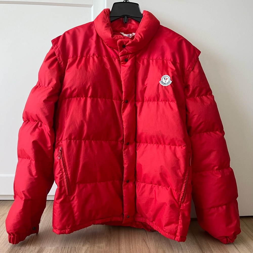Vintage Moncler Grenoble Red Puffer Jacket/Vest (2-in-1) - Men’s XL (Size 5)